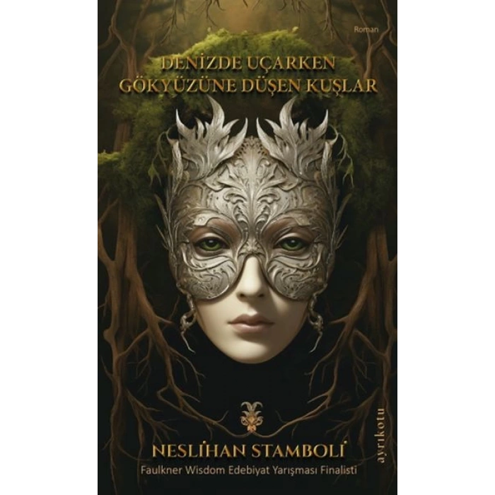 Denizde Uçarken Gökyüzüne Düşen Kuşlar