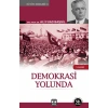 Demokrasi Yolunda