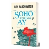 Soho Üzerinde Ay