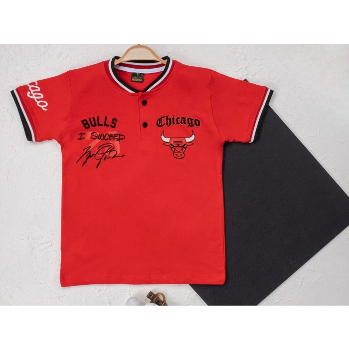 Erkek Çocuk Kırmızı Renk Chicago Bulls Temalı College Yaka Kısa Kollu T-shirt