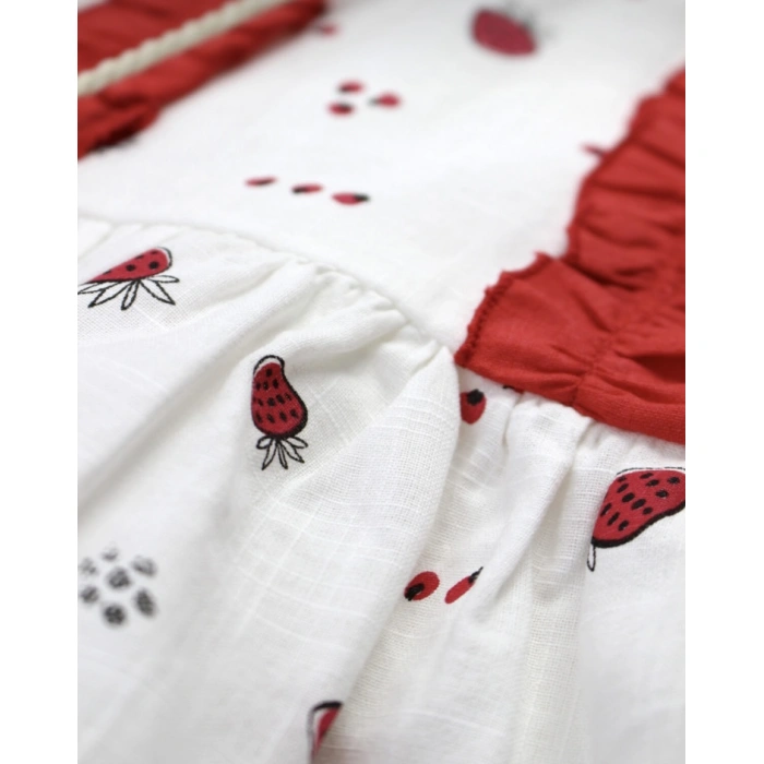 Kız Bebek Keten Fırfır Askılı Çilek Model Elbise ve Sahte Çilek Modelli Çanta Takımı