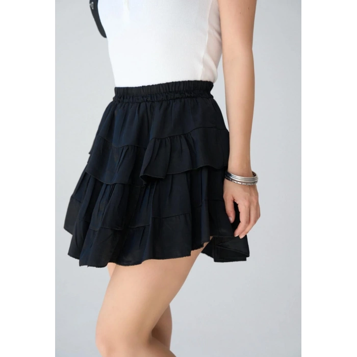 Volan Detaylı Siyah Mini Etek