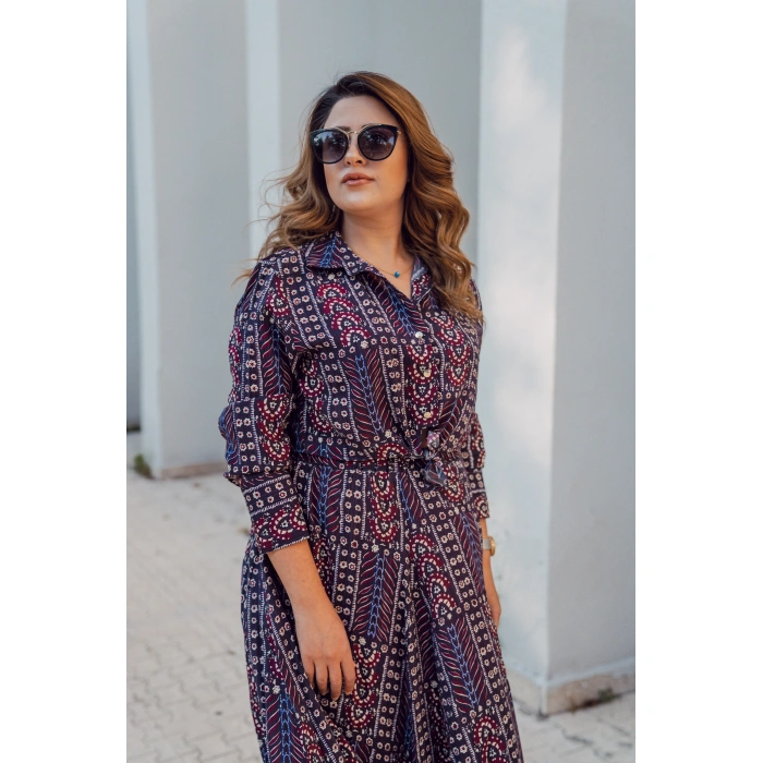 Belden Bağlamalı Desenli Viskon Elbise – Bordo Lacivert