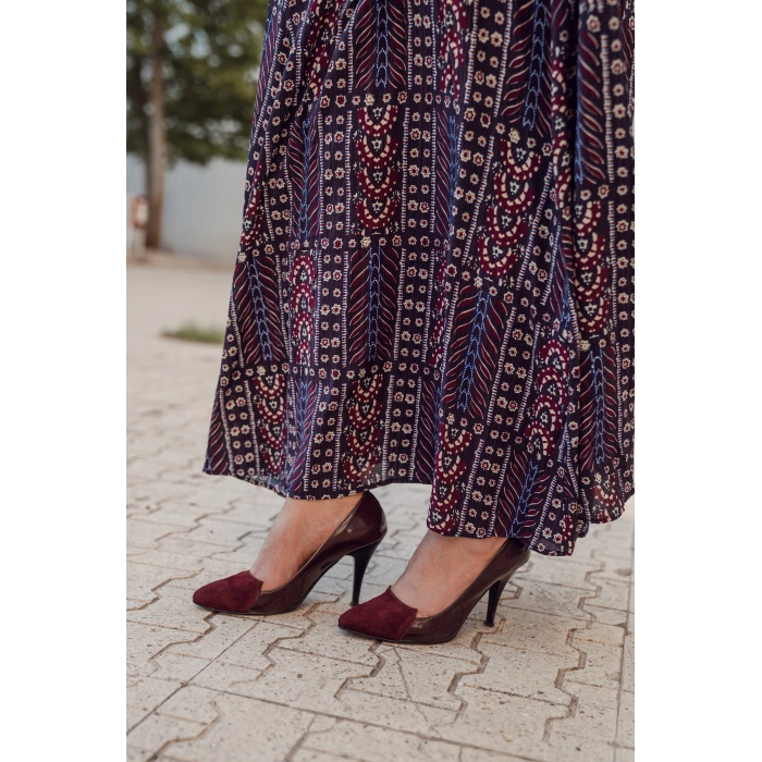 Belden Bağlamalı Desenli Viskon Elbise – Bordo Lacivert