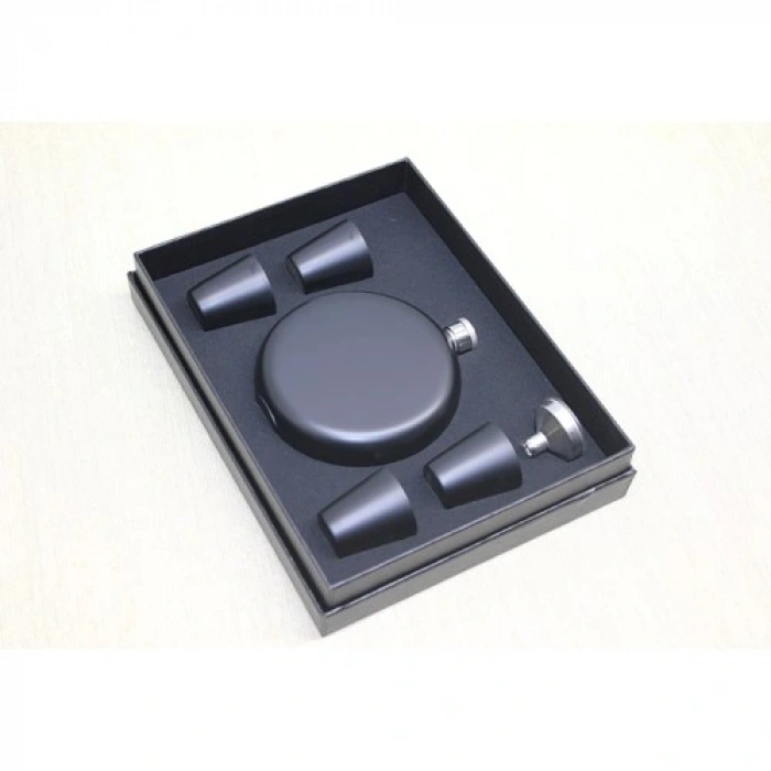 4 Shot Bardaklı Matara Seti Yuvarlak Siyah