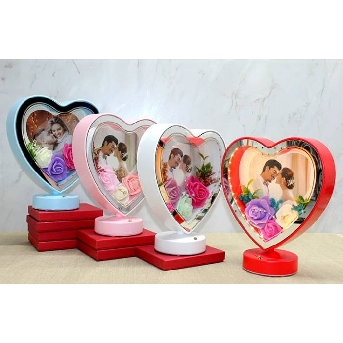 Kişiye Özel Fotoğraf Alanlı Kalpli Led Çerçeve Model 2