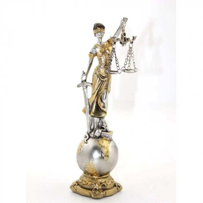 Polyester Adalet Figürü