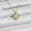 316L Çelik Zincir Gold Renk Zirkon Taşlı Yonca Model Kadın Kolye