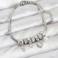 BFS Pirinç Gümüş Renk Kalp Charmlı Kadın Bileklik
