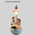BFS Romantik Sandal Üzerinde Çift Figürü LED Gece Lambası Masa Dekoru