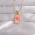 BFS 316L Çelik Gold Renk Pembe Mineli Güneş Model Tarot Kolye
