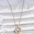 BFS 316L Çelik Gold Renk Zincir Mor Çiçek İşlemeli İnci Detay Potre Model Kadın Kolye