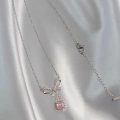 BFS 316L Çelik Gümüş Renk Fiyonk Detay Pembe Zirkon Taşlı Tektaş Kolye
