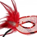 BFS  Kırmızı Renk Yandan Tüylü Pul Payet İşlemeli Parti Maskesi 23x12 cm