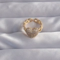 BFS Pirinç Ayarlamalı Gold Renk Zirkon Taşlı Bombeli Kalp Yüzük