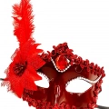 ÇOK SATAN Kırmızı Mat Renk Yandan Tüylü Güllü Parti Balo Venedik Maskesi 16x22
