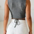 Kadın Gri Çapraz Bağlamalı Crop Top Büstiyer – Modern ve Şık Tasarım