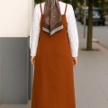 Kadın Kahverengi Basic Ayarlanabilir Askılı Jile Elbise – Şık, Rahat ve 4 Mevsim Kullanıma Uygun