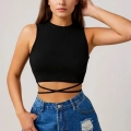 Kadın Siyah Çapraz Bağlamalı Crop Top Büstiyer – Modern ve Şık Tasarım