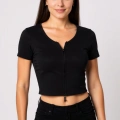 Kadın Siyah Çift Fermuarlı Yarım Kol Crop Top Bluz – Şık, Rahat ve Kolay Kombinlenebilir