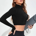Kadın Siyah Uzun Kol Fermuarlı Parmak Geçme Detaylı Dik Yaka Crop Top Bluz
