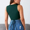 Kadın Yeşil Çapraz Bağlamalı Crop Top Büstiyer – Modern ve Şık Tasarım