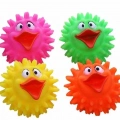 Köpekler İçin Renkli Ördek Figürlü Dikenli Top