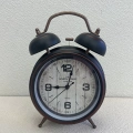 Metal Çalar Saat Model 2