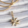 Pirinç Gold Renk Zirkon Taşlı Kutup Yıldızı Ajda Charm