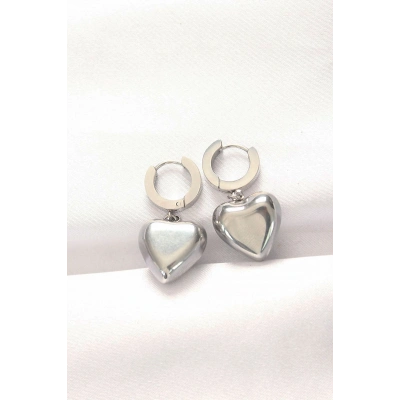 316L Çelik Gümüş Renk Bombeli Kalp Tasarımlı Küpe