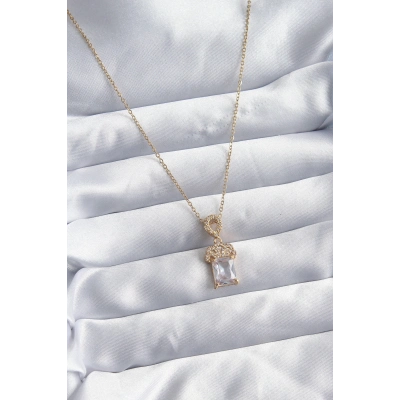 316L Çelik Zincir Gold Renk Zirkon Taşlı Taç Model Kadın Kolye