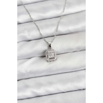 316L Çelik Zincir Gümüş Renk Baget Model Kadın Kolye