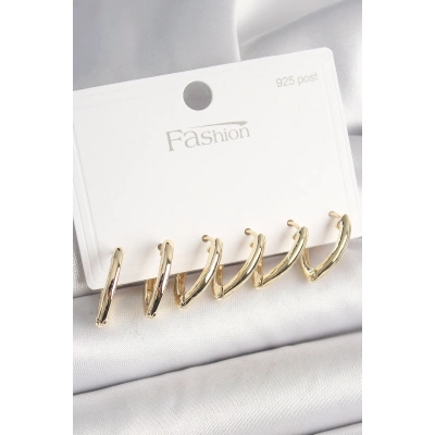 925 Ayar Gümüş Çivi Pirinç Gold Renk Üçgen Model Kadın Küpe Seti