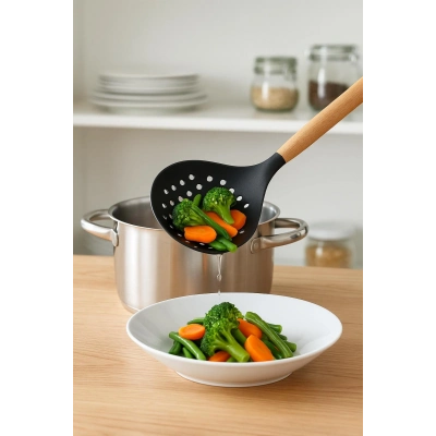 Bambu Saplı Siyah Silikon Kevgir 9×32×3 cm