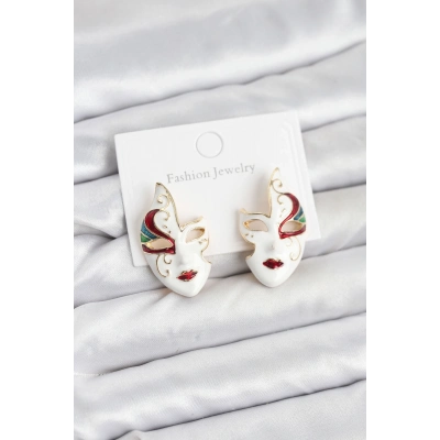 BFS Pirinç Maske Model Kadın Küpe