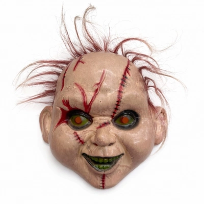 BFS Saçlı Çaki Korku Maskesi – Gerçekçi Dikişli ve Detaylı Maske