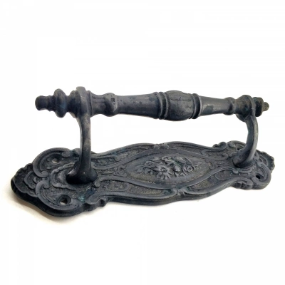 ÇOK SATAN Antika Tarz Dekoratif Pirinç Çiçekli Yan Çekme Kapı Kolu - 240x62 mm, Oksit