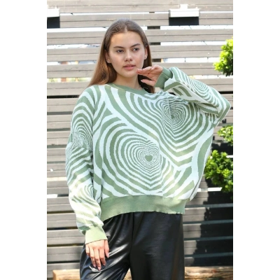 Beyaz kalp çizgili kazak mint