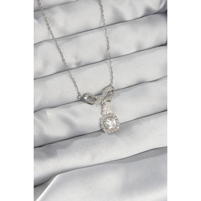 BFS 316L Çelik Gümüş Renk Fiyonk Detay Zirkon Taşlı Tektaş Kolye