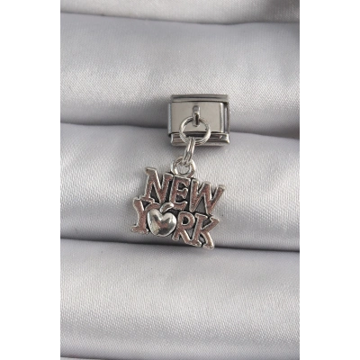 BFS 316L Çelik Gümüş Renk Sallantı New York Yazı Model Nomination Charm