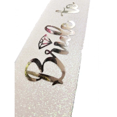 BFS   Beyaz Üzeri Gümüş İtalik Alyanslı Bride To Be Yazılı Simli Işıltılı Kuşak Kemer 10x80 cm