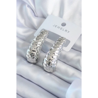 BFS Gümüş Renk İşleme Detay Pirinç Kadın Küpe