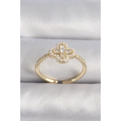 BFS Pirinç Gold Renk Zirkon Taşlı Yonca Model İnci Detay Kadın Yüzük