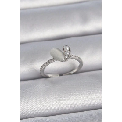 BFS Pirinç Gümüş Renk Ayarlanabilir Zirkon Taşlı İncili Beyaz Mineli Kalp Model Kadın Yüzük