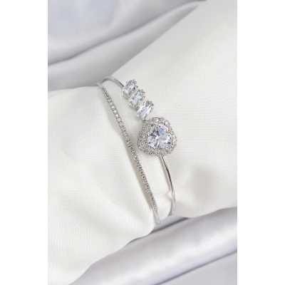 BFS Pirinç Gümüş Renk Kalpli Zirkon Taşlı Kadın Bileklik