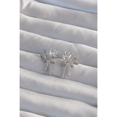 BFS Pirinç Gümüş Renk Kare Zirkon Taşlı Fiyonk Küpe