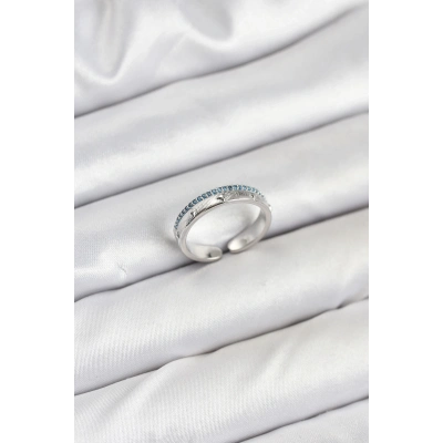 BFS Pirinç Gümüş Renk Sıralı Zirkon Taşlı Kutup Yıldızı Model Kadın Yüzük