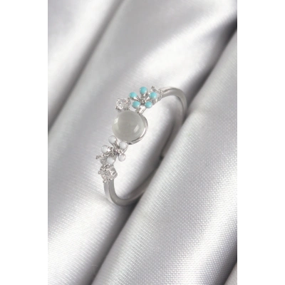 BFS Pirinç Gümüş Renk Zirkon Taş Detaylı Beyaz Sedefli Çiçek Model Kadın Yüzük