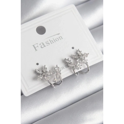 BFS Pirinç Gümüş Renk Zirkon Taşlı Çiçek Model Kadın Küpe