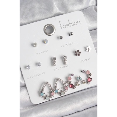 BFS Pirinç Gümüş Renk Zirkon Taşlı Damla Model Çiçek Detay 7 Çift Kadın Küpe Seti